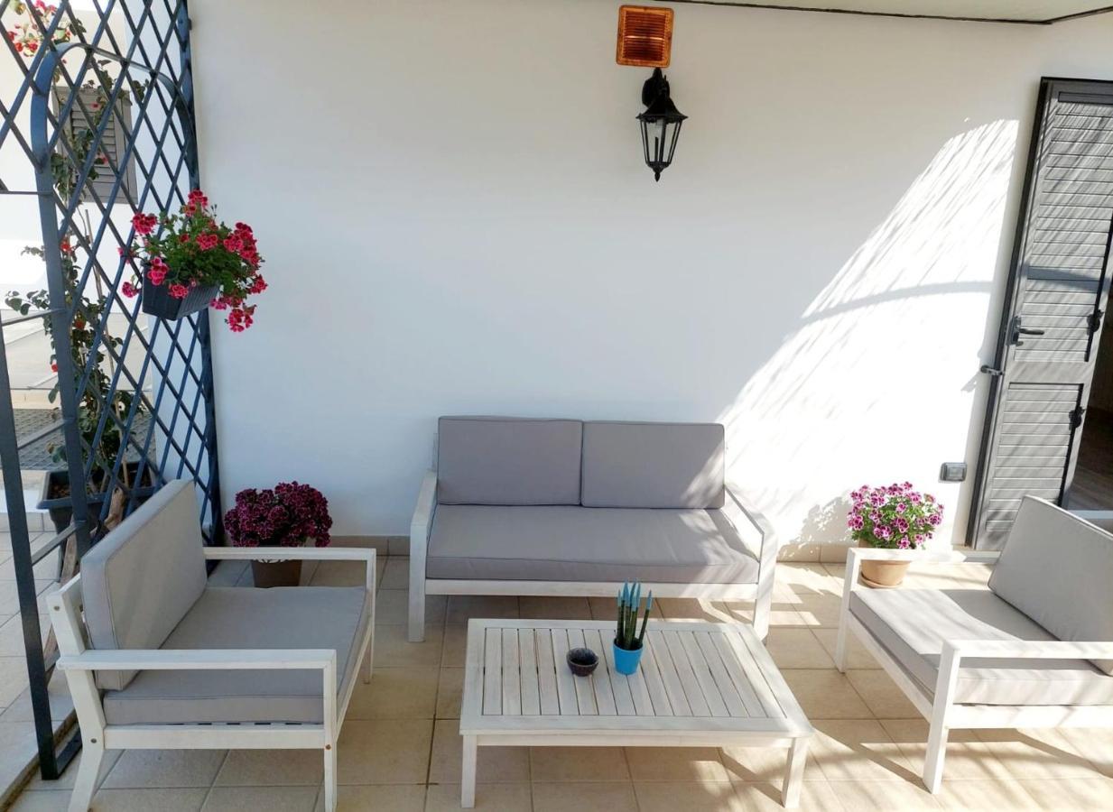 Terrazza 44 Apartment Lecce Bagian luar foto